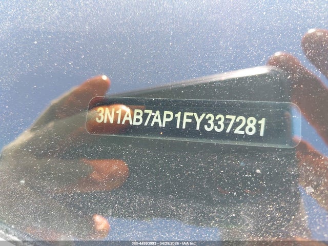 2015 Nissan Sentra S მანქანა იყიდება აუქციონზე, vin: 3N1AB7AP1FY337281, აუქციონის ნომერი: 44993093