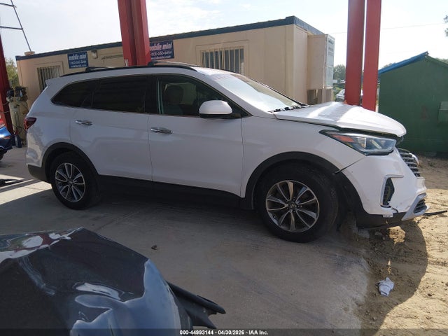 44993144 :رقم المزاد ، KM8SM4HF7HU198489 vin ، 2017 Hyundai Santa Fe Se مزاد بيع