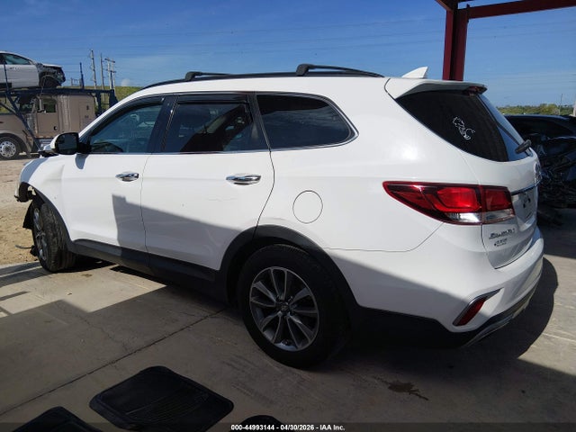 44993144 :رقم المزاد ، KM8SM4HF7HU198489 vin ، 2017 Hyundai Santa Fe Se مزاد بيع