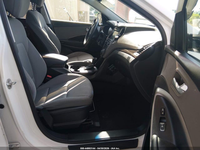 44993144 :رقم المزاد ، KM8SM4HF7HU198489 vin ، 2017 Hyundai Santa Fe Se مزاد بيع