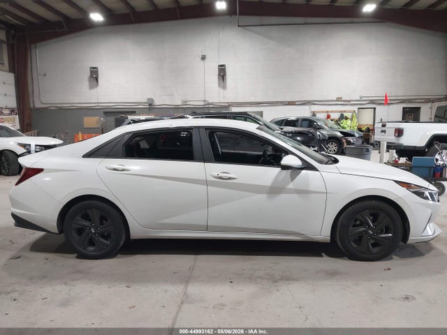 44993162 :رقم المزاد ، 5NPLS4AG6MH020420 vin ، 2021 Hyundai Elantra Sel مزاد بيع