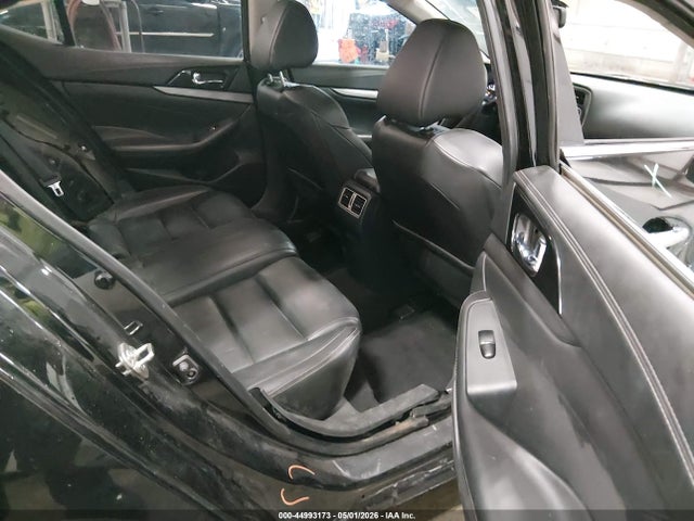 1N4AA6AP4JC394141 Nissan Maxima 3.5 Sv