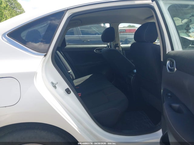 2014 Nissan Sentra S მანქანა იყიდება აუქციონზე, vin: 3N1AB7AP1EL607587, აუქციონის ნომერი: 44993176