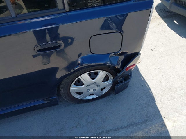 44993200 :رقم المزاد ، JTLKT324950178017 vin ، 2005 Scion Xb مزاد بيع