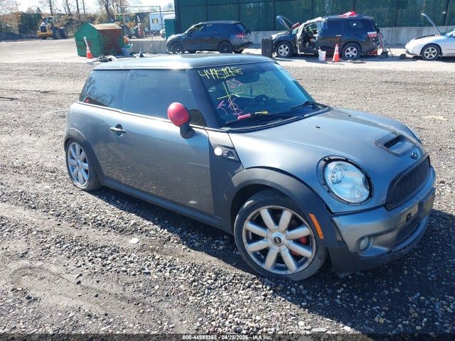 Продажа на аукционе авто 2009 Mini Cooper S, vin: WMWMF73509TW84864, номер лота: 44993288