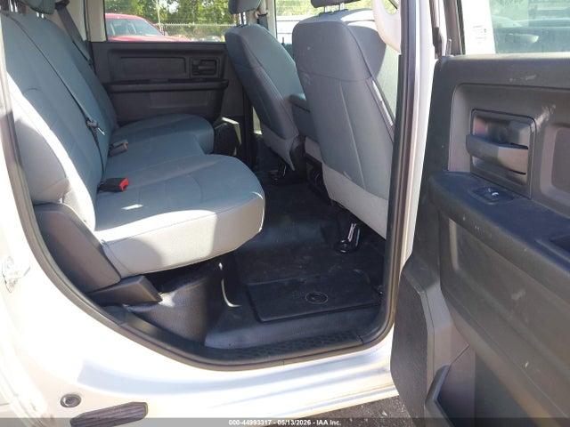 Продаж на аукціоні авто 2018 Ram 1500 Tradesman  4x4 5'7 Box, vin: 1C6RR7KG2JS315833, номер лоту: 44993317