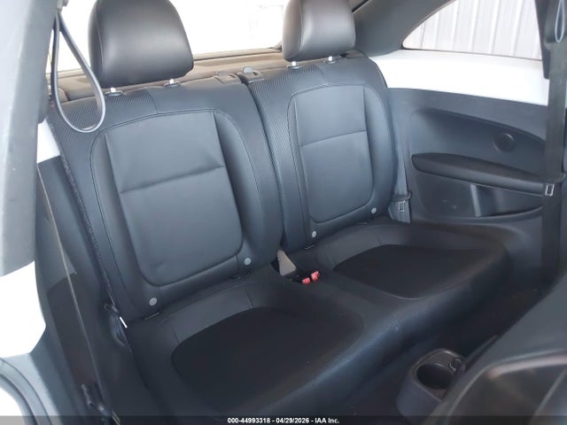 Продаж на аукціоні авто 2012 Volkswagen Beetle 2.5l, vin: 3VWJX7AT7CM658432, номер лоту: 44993318