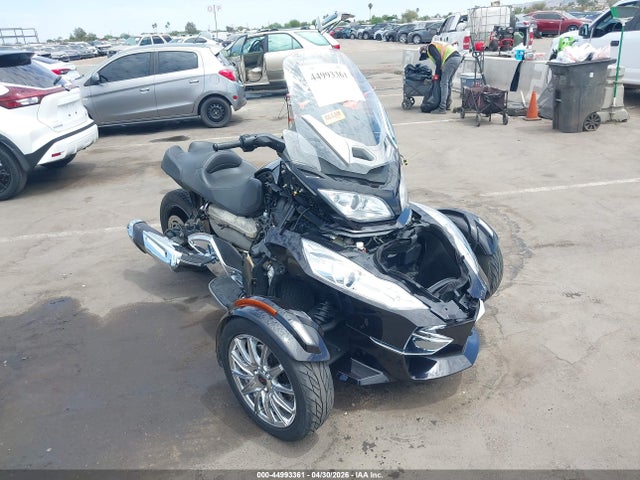 44993361 :رقم المزاد ، 2BXNBBC13DV005843 vin ، 2013 Can-am Spyder Roadster Rt/rts/rt Limited مزاد بيع