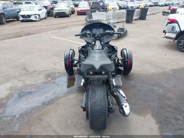 44993361 :رقم المزاد ، 2BXNBBC13DV005843 vin ، 2013 Can-am Spyder Roadster Rt/rts/rt Limited مزاد بيع
