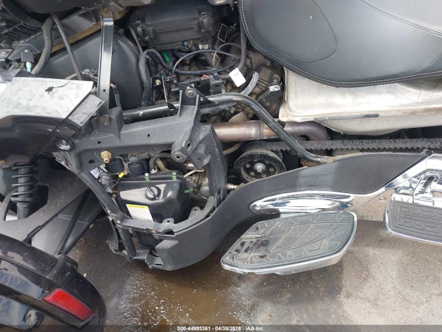 44993361 :رقم المزاد ، 2BXNBBC13DV005843 vin ، 2013 Can-am Spyder Roadster Rt/rts/rt Limited مزاد بيع