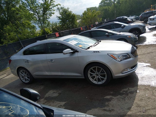 44993383 :رقم المزاد ، 1G4GD5G35FF151157 vin ، 2015 Buick Lacrosse Premium I مزاد بيع