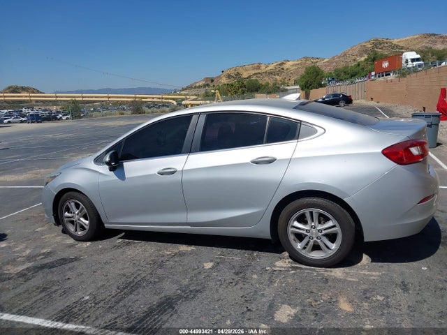1G1BE5SM8J7239353 Chevrolet Cruze Lt Auto