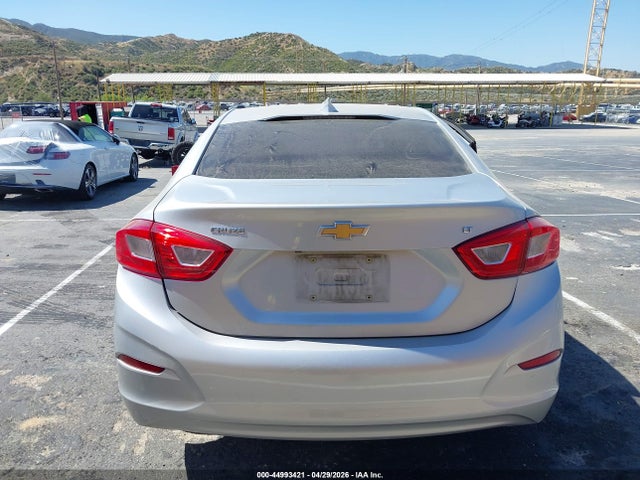 1G1BE5SM8J7239353 Chevrolet Cruze Lt Auto