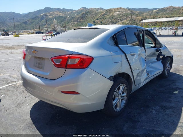 1G1BE5SM8J7239353 Chevrolet Cruze Lt Auto