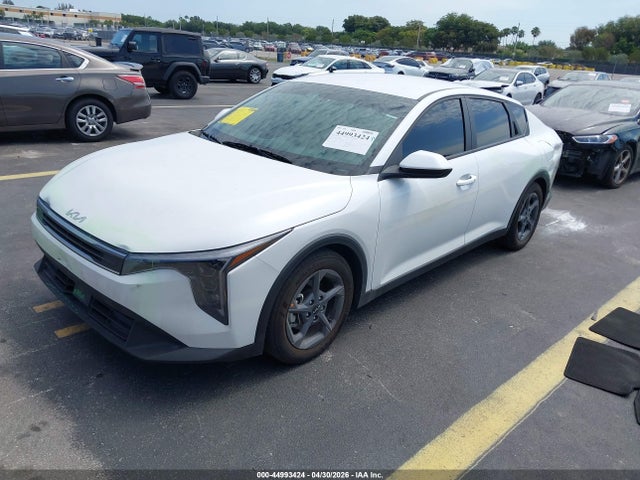44993424 :رقم المزاد ، 3KPFT4DEXSE225325 vin ، 2025 Kia K4 Lxs مزاد بيع