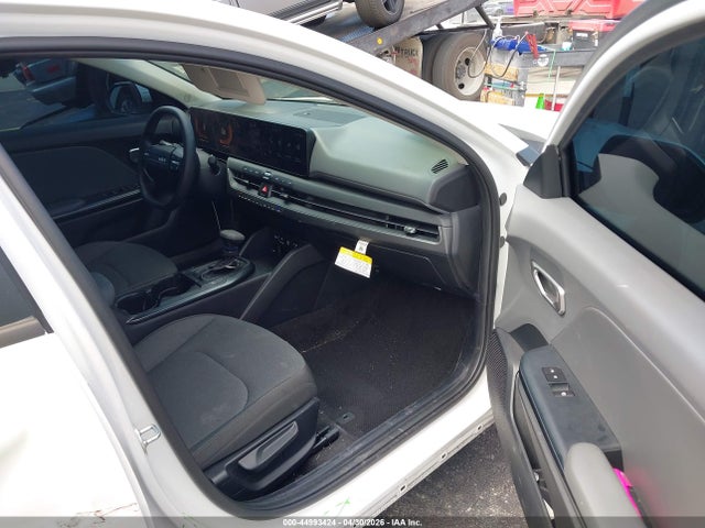 44993424 :رقم المزاد ، 3KPFT4DEXSE225325 vin ، 2025 Kia K4 Lxs مزاد بيع