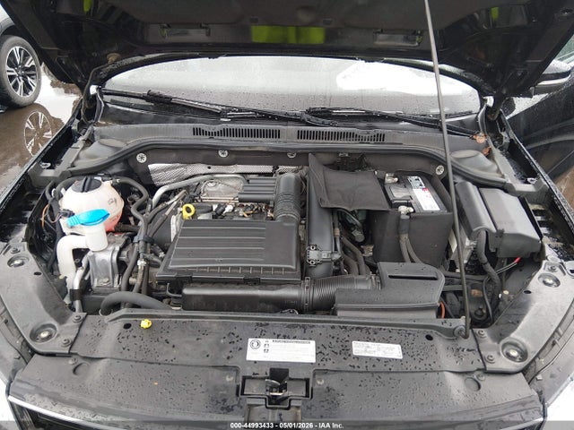 44993433 :رقم المزاد ، 3VWDB7AJ0HM393872 vin ، 2017 Volkswagen Jetta 1.4t Se مزاد بيع
