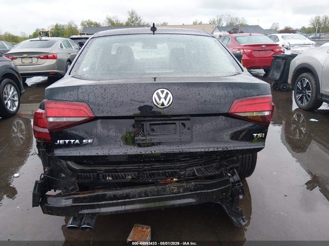 44993433 :رقم المزاد ، 3VWDB7AJ0HM393872 vin ، 2017 Volkswagen Jetta 1.4t Se مزاد بيع