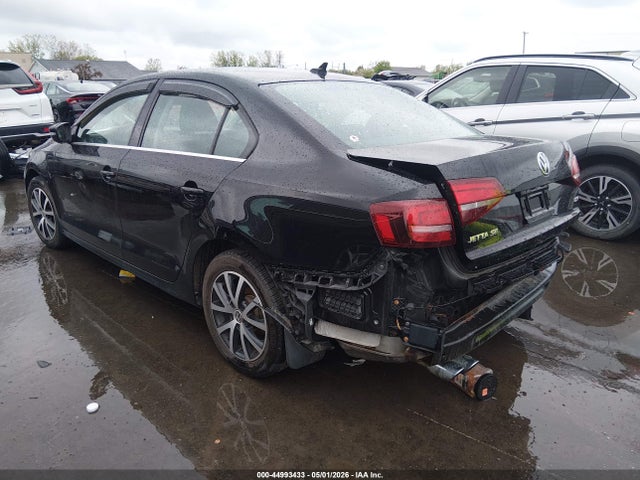 44993433 :رقم المزاد ، 3VWDB7AJ0HM393872 vin ، 2017 Volkswagen Jetta 1.4t Se مزاد بيع