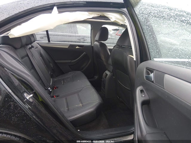 44993433 :رقم المزاد ، 3VWDB7AJ0HM393872 vin ، 2017 Volkswagen Jetta 1.4t Se مزاد بيع