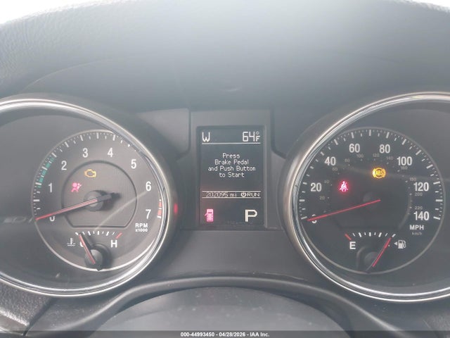 44993450 :رقم المزاد ، 1J4RR4GGXBC731182 vin ، 2011 Jeep Grand Cherokee Laredo مزاد بيع