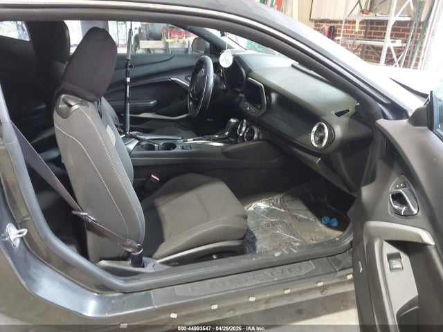 Продажа на аукционе авто 2017 Chevrolet Camaro 1lt, vin: 1G1FB1RX1H0166493, номер лота: 44993547