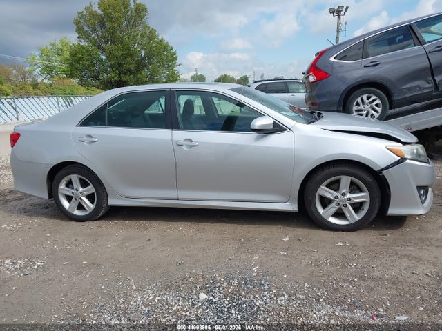 44993595 :رقم المزاد ، 4T1BF1FK0DU724562 vin ، 2013 Toyota Camry L/se/le/xle مزاد بيع