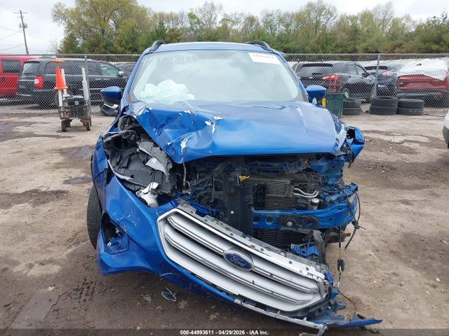 44993611 :رقم المزاد ، 1FMCU9GD5JUB53929 vin ، 2018 Ford Escape Se مزاد بيع