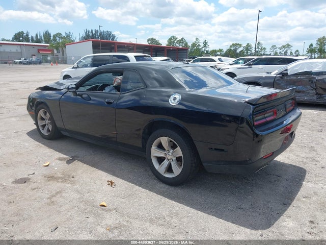 Продажа на аукционе авто 2021 Dodge Challenger Sxt, vin: 2C3CDZAG7MH623199, номер лота: 44993627