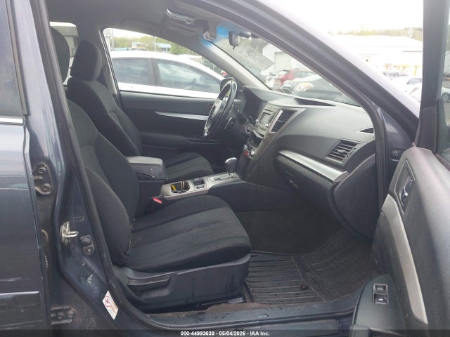 2014 Subaru Outback 2.5i Premium მანქანა იყიდება აუქციონზე, vin: 4S4BRBCC9E3303747, აუქციონის ნომერი: 44993639