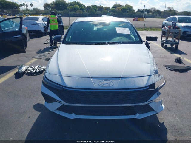 44993672 :رقم المزاد ، KMHLM4DG0SU068922 vin ، 2025 Hyundai Elantra Sel Sport مزاد بيع