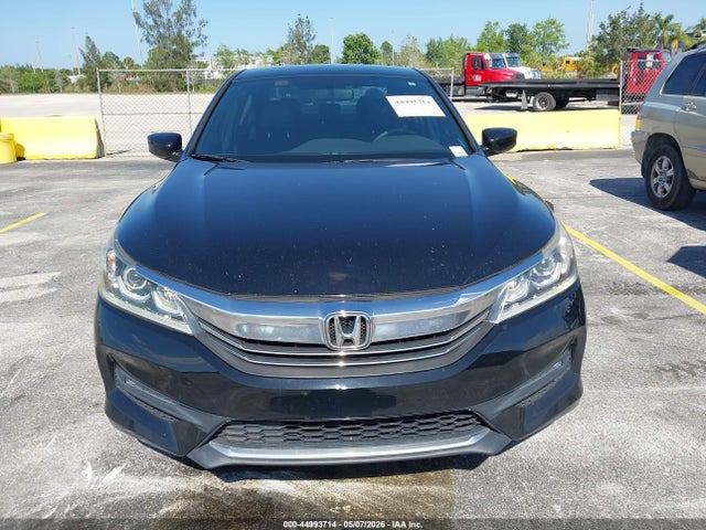 Продажа на аукционе авто 2017 Honda Accord Sport, vin: 1HGCR2F5XHA185599, номер лота: 44993714