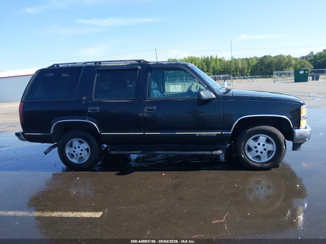 Auction sale of the 1999 Chevrolet Tahoe Ls, vin: 1GNEK13R0XJ558104, lot number: 44993746