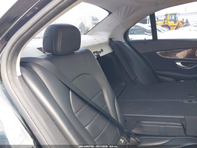 44993790 :رقم المزاد ، 55SWF4KBXFU034504 vin ، 2015 Mercedes-benz C 300 4matic مزاد بيع