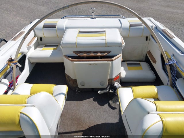 Продажа на аукционе авто 1990 Sea Ray 20 Motor Boat W/tra, vin: SERV73480990190BR, номер лота: 44993798
