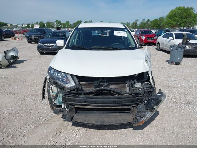Nissan ROGUE S 2017 KNMAT2MV7HP549291 Image 13