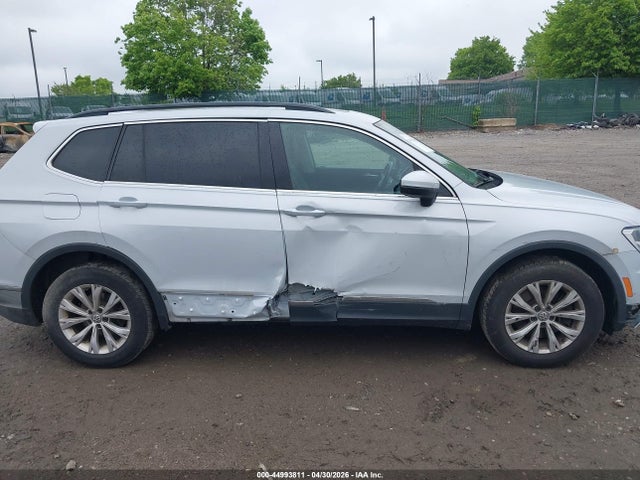 2018 Volkswagen Tiguan 2.0t Se/2.0t Sel მანქანა იყიდება აუქციონზე, vin: 3VV2B7AX4JM067157, აუქციონის ნომერი: 44993811
