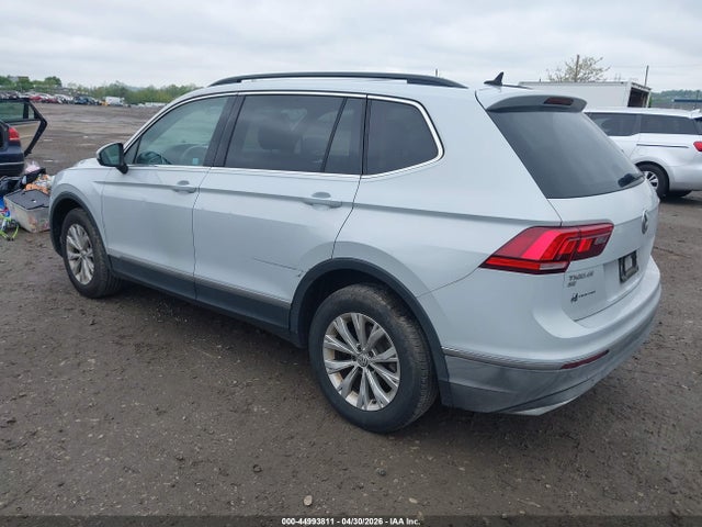 2018 Volkswagen Tiguan 2.0t Se/2.0t Sel მანქანა იყიდება აუქციონზე, vin: 3VV2B7AX4JM067157, აუქციონის ნომერი: 44993811