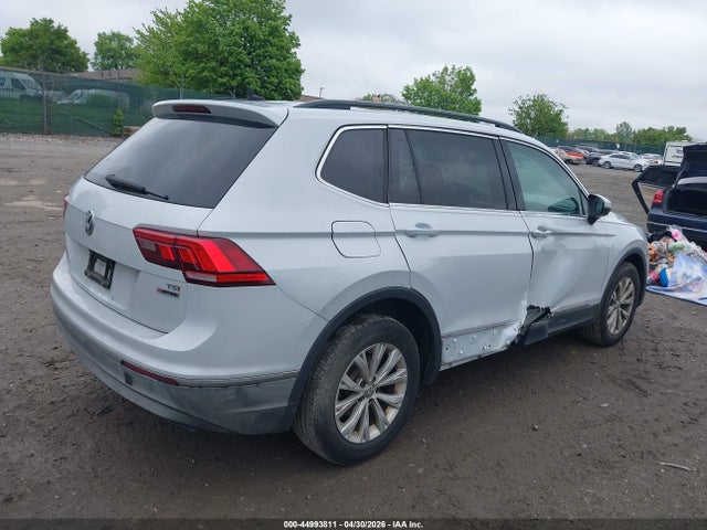 2018 Volkswagen Tiguan 2.0t Se/2.0t Sel მანქანა იყიდება აუქციონზე, vin: 3VV2B7AX4JM067157, აუქციონის ნომერი: 44993811