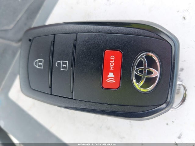 Toyota Corolla Cross Xle 2026 7MUEAAAGXTV168577 Image 11