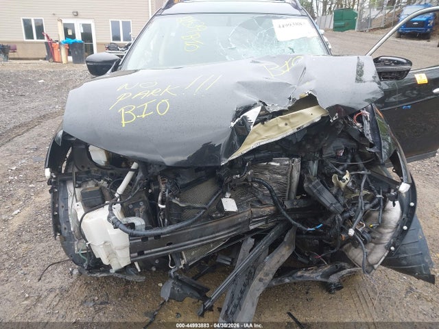 44993883 :رقم المزاد ، 5N1AT2MV6JC742539 vin ، 2018 Nissan Rogue Sv مزاد بيع