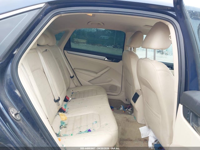 2015 Volkswagen Passat 1.8t Se მანქანა იყიდება აუქციონზე, vin: 1VWBT7A35FC005412, აუქციონის ნომერი: 44993907