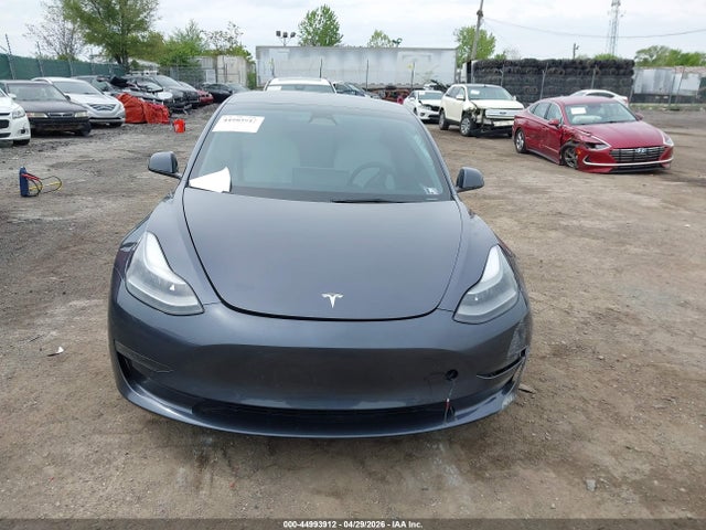 2022 Tesla Model 3 Rear-wheel Drive მანქანა იყიდება აუქციონზე, vin: 5YJ3E1EA2NF320970, აუქციონის ნომერი: 44993912
