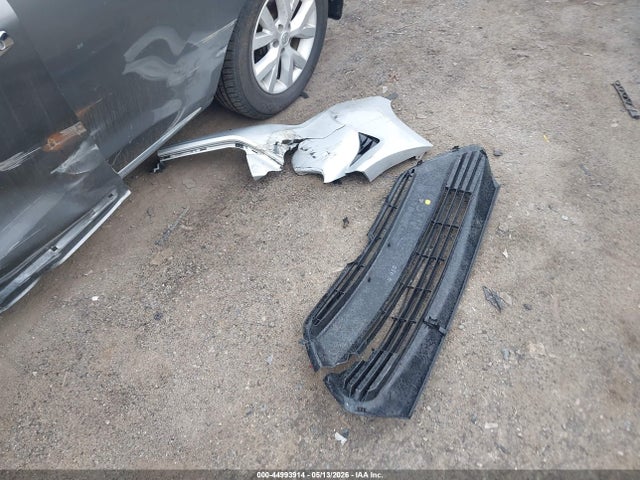5YFBURHE7KP878731 Toyota COROLLA LE
