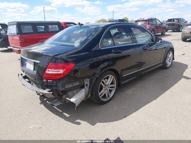 2014 Mercedes-benz C 300 Sport 4matic მანქანა იყიდება აუქციონზე, vin: WDDGF8AB6EA949121, აუქციონის ნომერი: 44993959