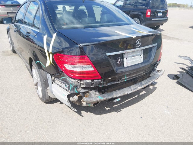 2014 Mercedes-benz C 300 Sport 4matic მანქანა იყიდება აუქციონზე, vin: WDDGF8AB6EA949121, აუქციონის ნომერი: 44993959