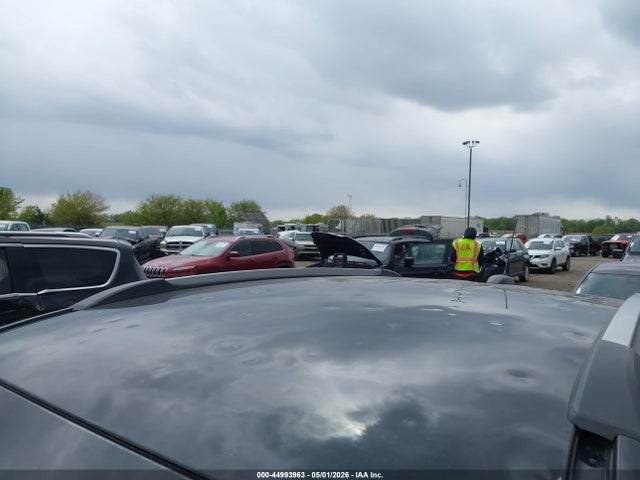 44993963 :رقم المزاد ، KL4CJCSM0KB873308 vin ، 2019 Buick Encore Fwd Essence مزاد بيع
