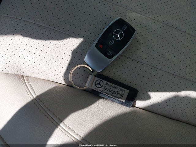 44994005 :رقم المزاد ، W1KZF8EB0MA982973 vin ، 2021 Mercedes-benz E 350 4matic مزاد بيع
