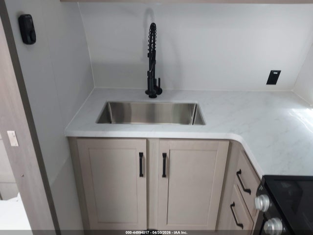 Grand Design Other 2025 573TM3026S1221435 Image 15