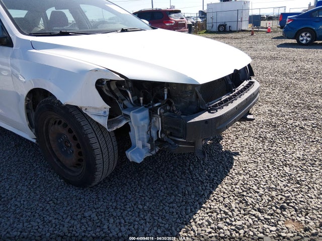1VWAT7A30FC091160 Volkswagen Passat 1.8t S